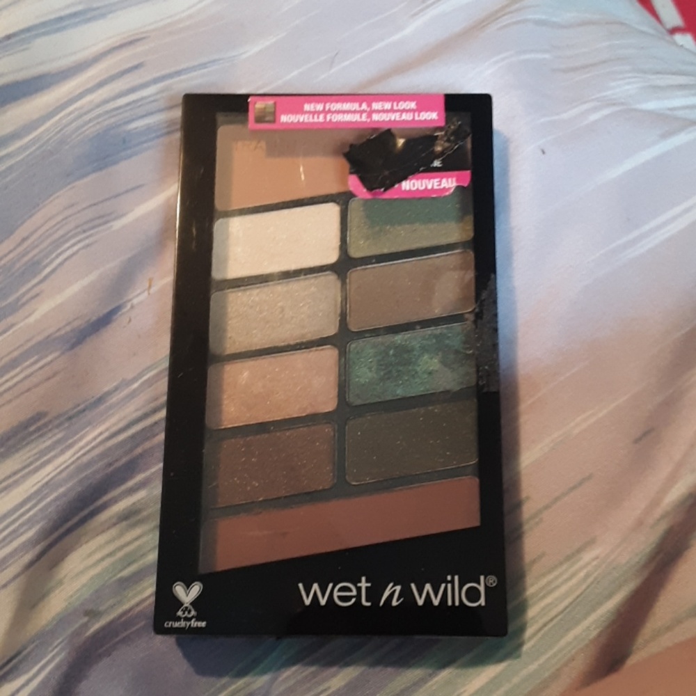 Eye shadow